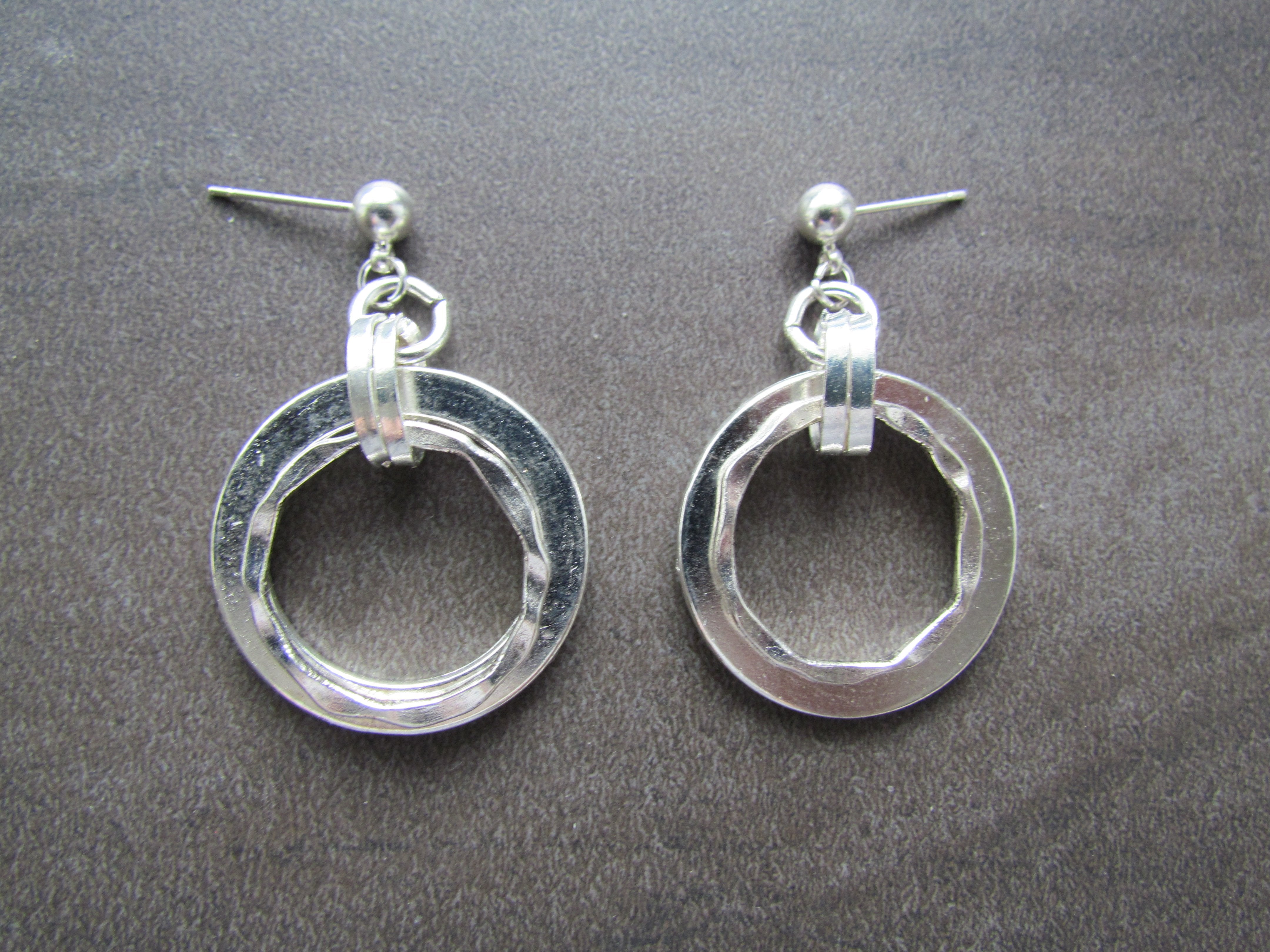 MAUREEN ROUND LOOP EARRING - FRAN GREEN